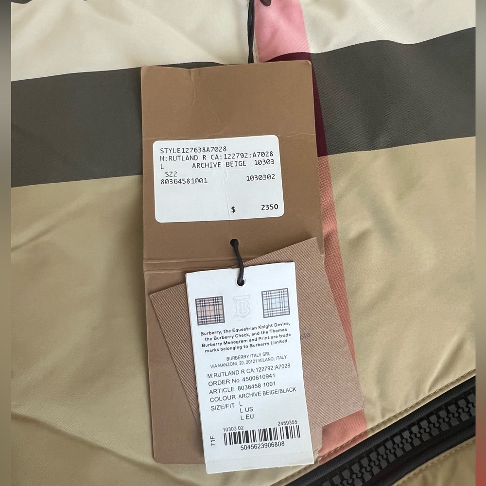 Burberry Man’s Reversible Down Jacket - Picture 12 of 16
